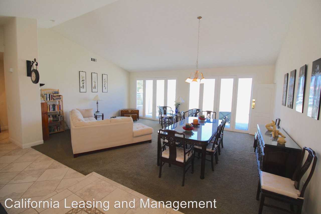 31812 Lawson Ct - Photo 2 of 14