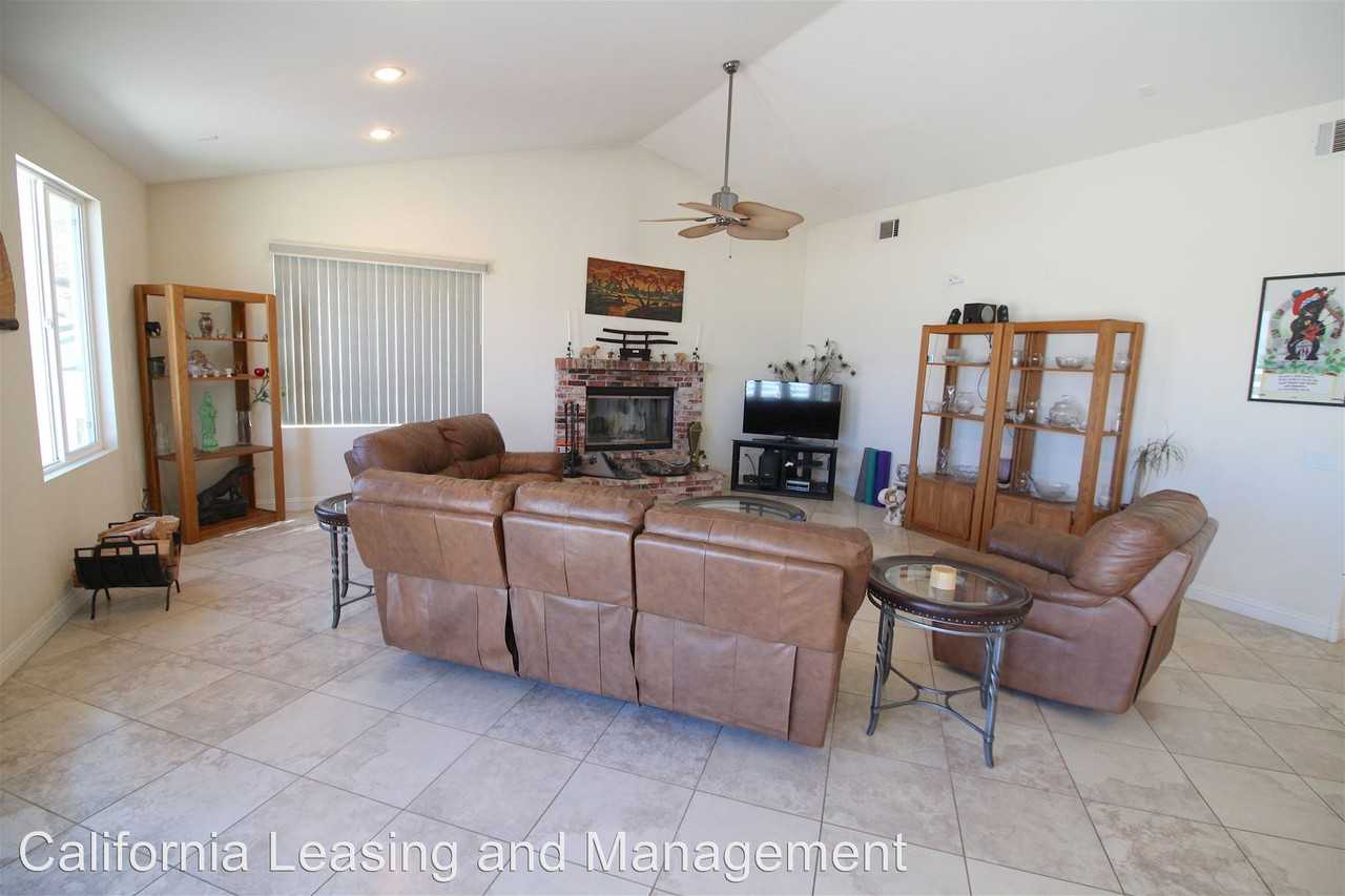 31812 Lawson Ct - Photo 3 of 14