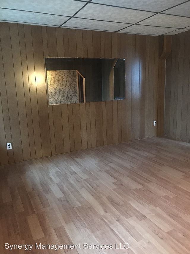 140 E. Lee Street - Photo 2 of 14