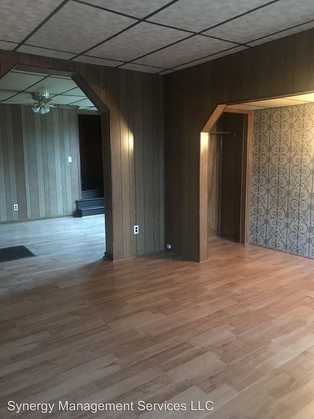 140 E. Lee Street - Photo 3 of 14