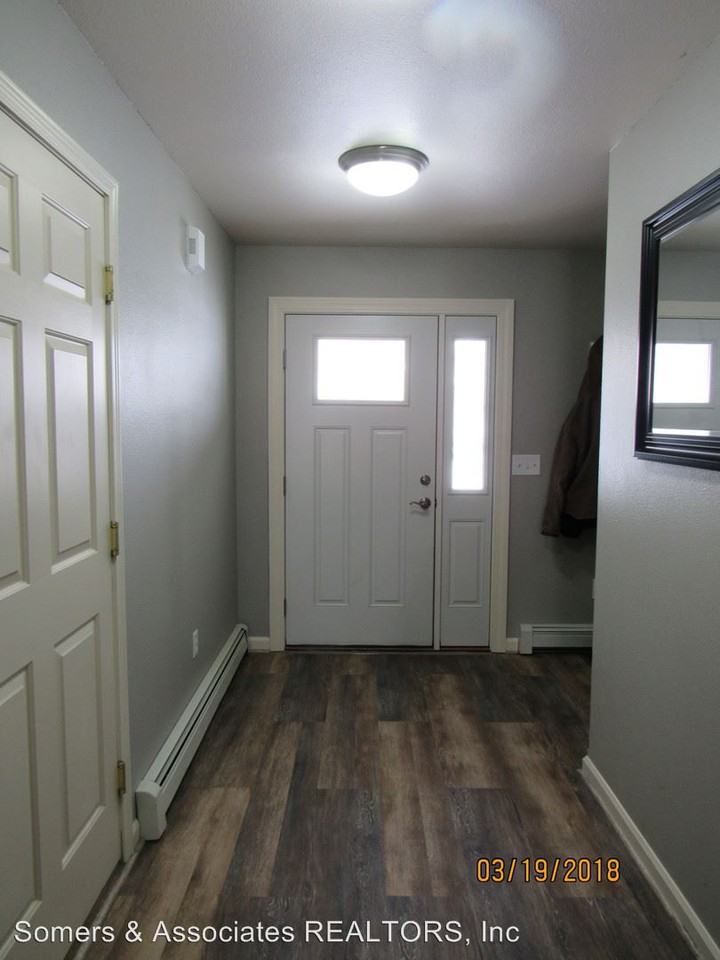 1375 Joyce Dr - Photo 3 of 17