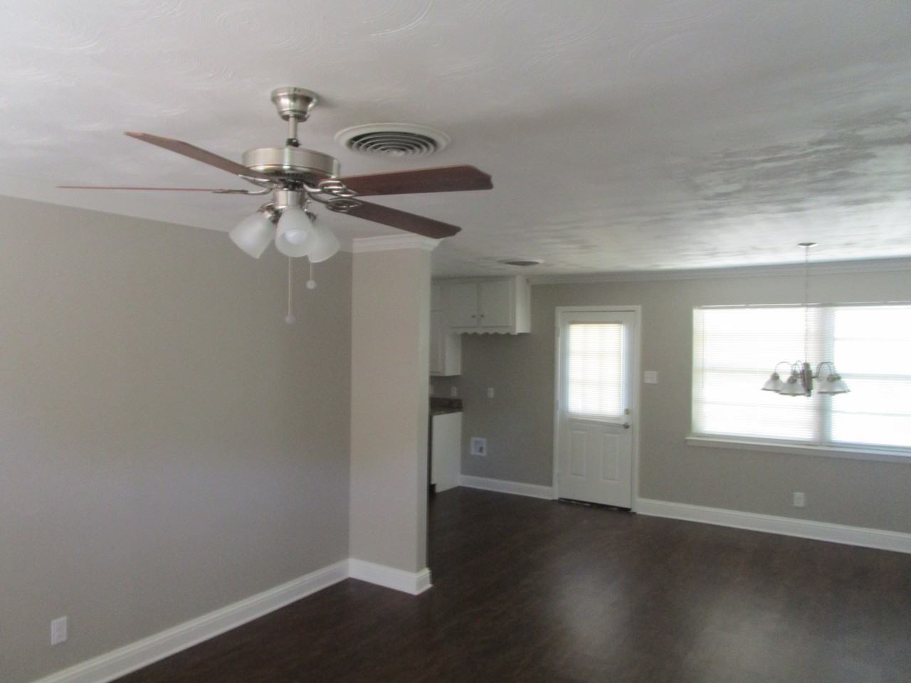 4217 Larson Ln - Photo 2 of 9