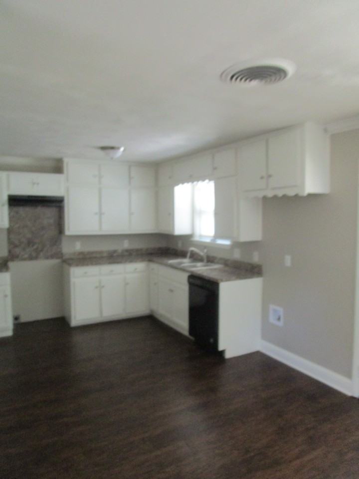 4217 Larson Ln - Photo 3 of 9