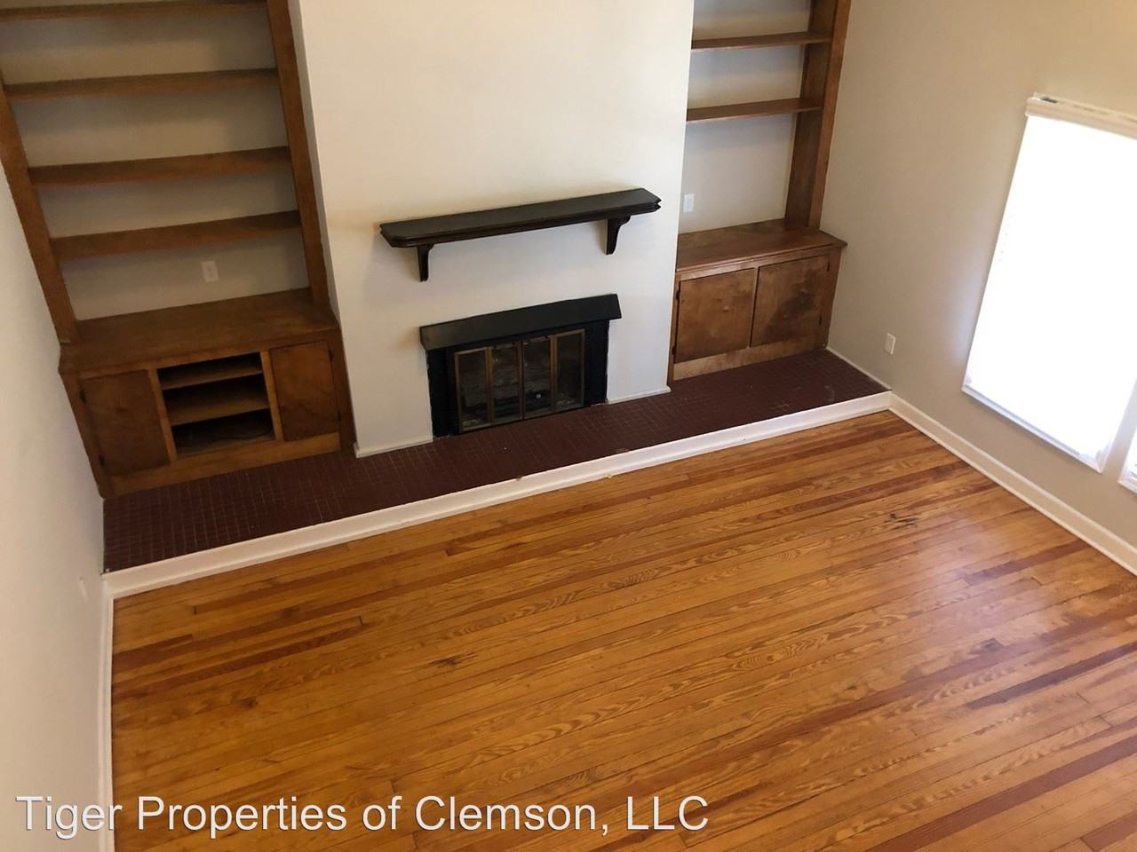 119 N Main St - Photo 2 of 39