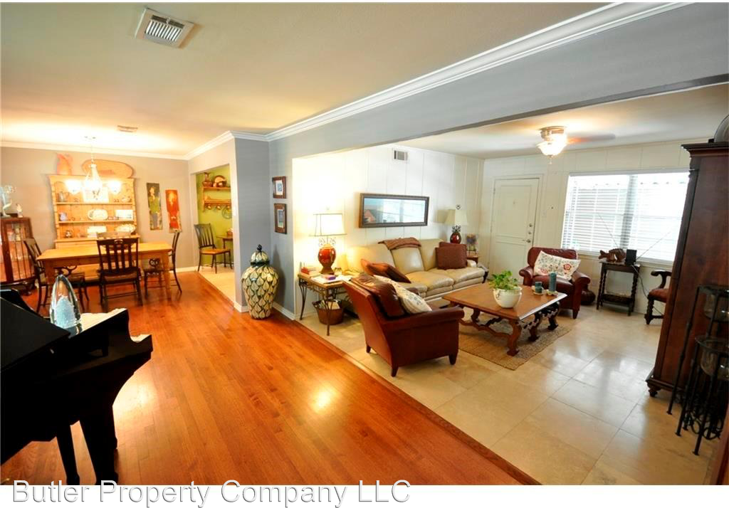 6417 Danbury Ln - Photo 3 of 19