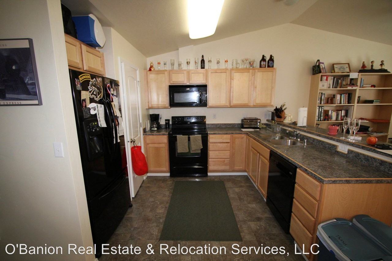 11644 Hummer Bay Dr - Photo 3 of 8