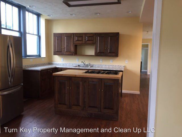 320 SE Riverside/ 12 Cherry Street - Photo 3 of 8