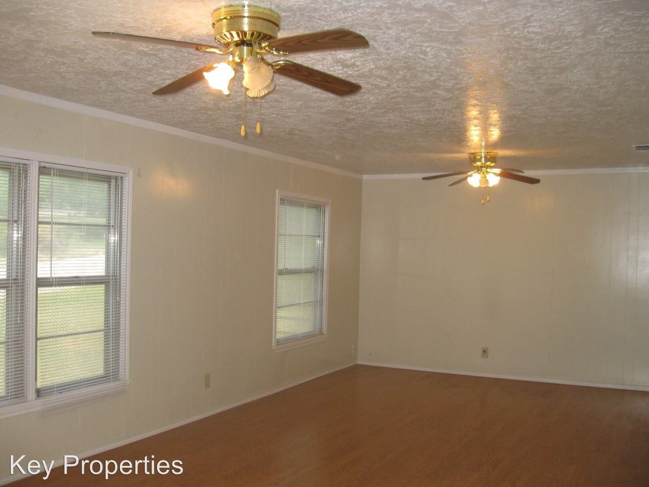 1816 Shepheard Dr - Photo 2 of 12