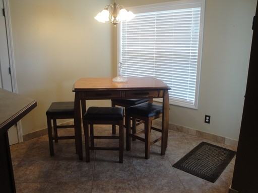 256 Misty Dr - Photo 3 of 24