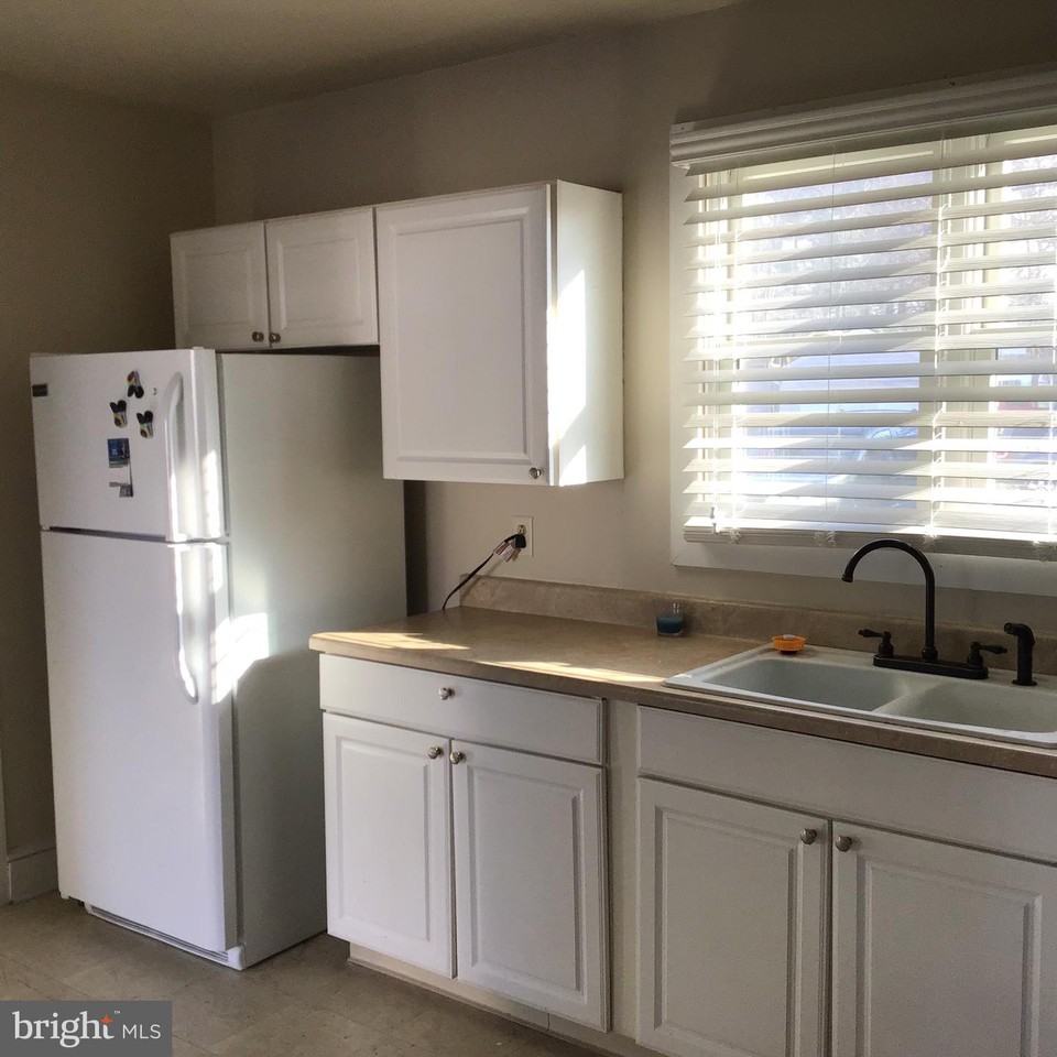 7628 Anthony Hwy - Photo 2 of 20