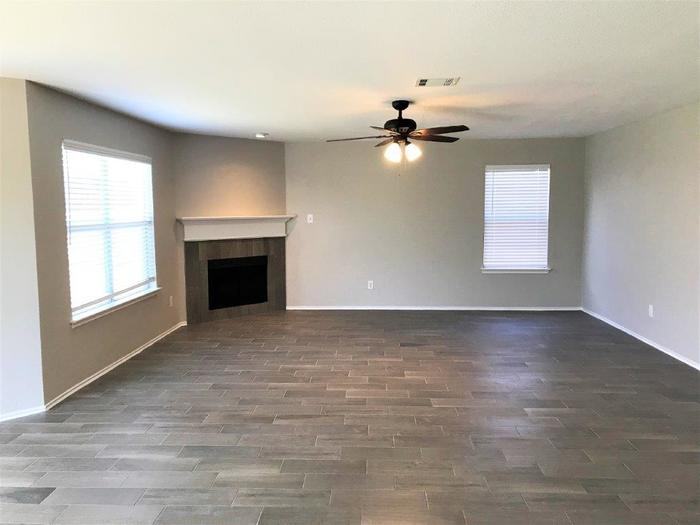7213 Little Mohican Dr - Photo 2 of 17