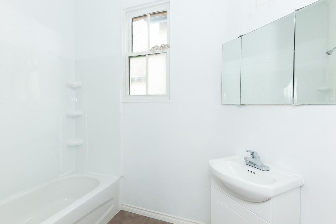 1018 Trafalgar Street - Photo 3 of 7