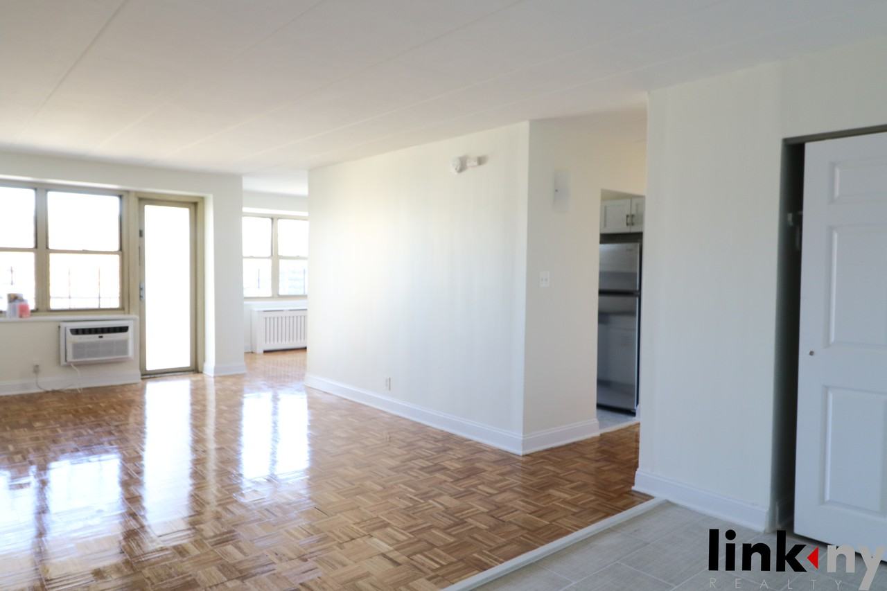 111 North 3rd Avenue #3C