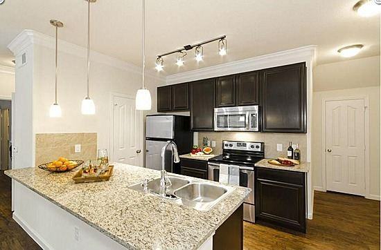 620 & Lakeline Blvd - Photo 3 of 6