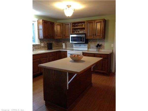 95 Hubbard St - Photo 3 of 9