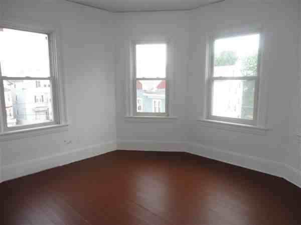 11 Ruggles St Fl 3 - Photo 2 of 7