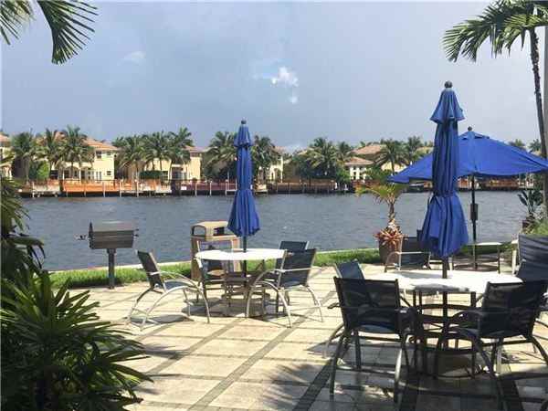 2600 S Ocean Dr - Photo 2 of 12