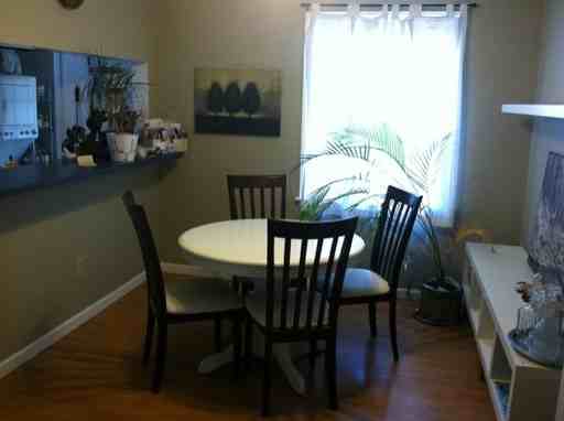 1919 Wilmington Ave - Photo 2 of 10