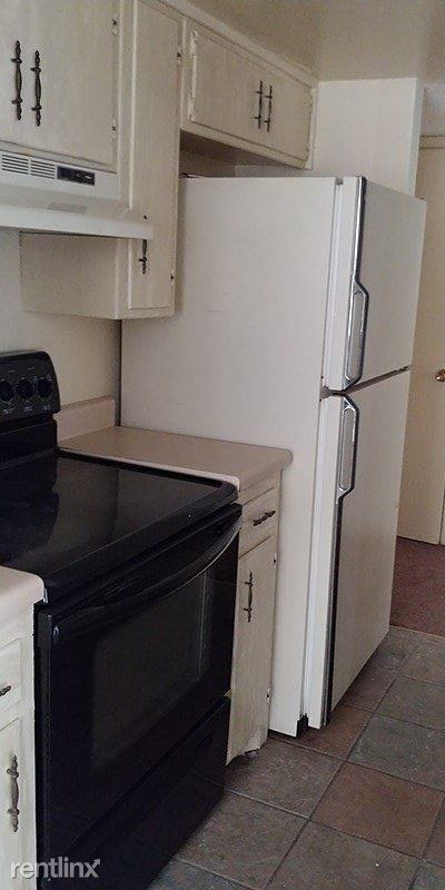100 N Trevino Rd - Photo 3 of 6