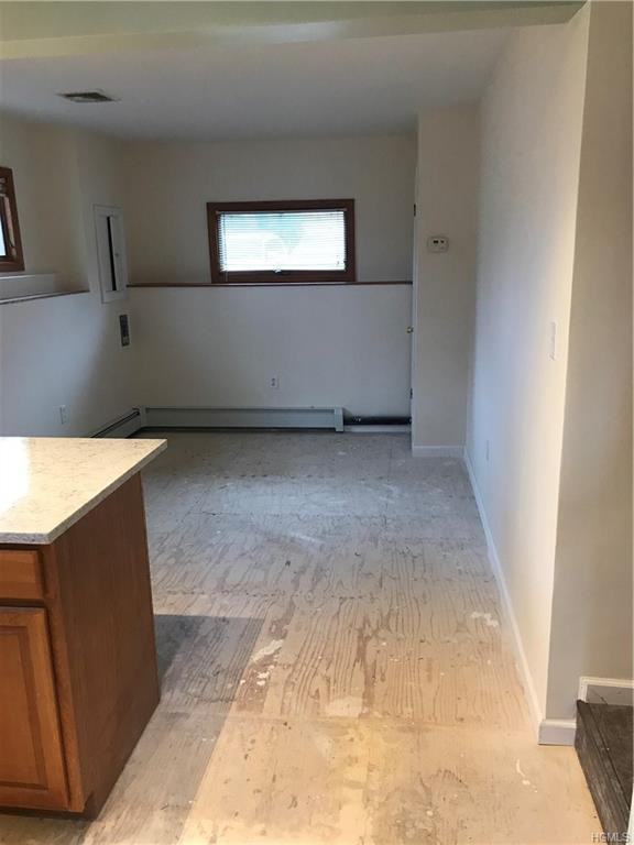 39 Hoffman Ln - Photo 3 of 5