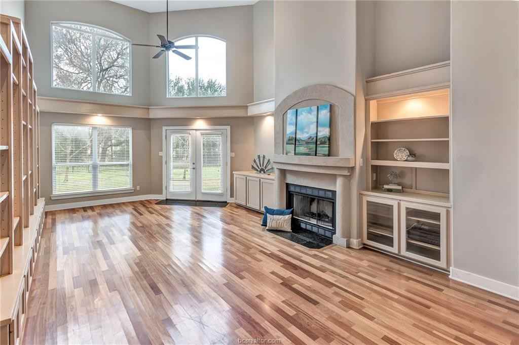 4901 Firestone Dr - Photo 2 of 44