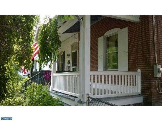 153 Green St - Photo 2 of 24