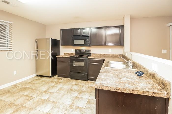 192 Green Garden Dr - Photo 3 of 8