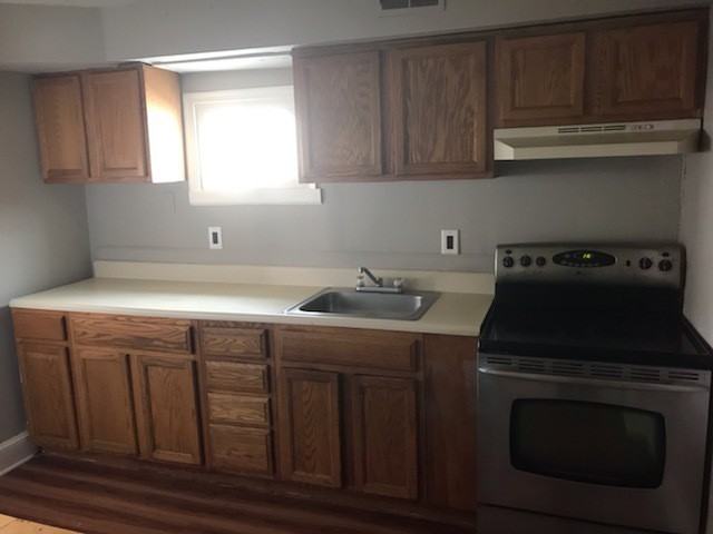 206 N Broadway #B - Photo 3 of 10