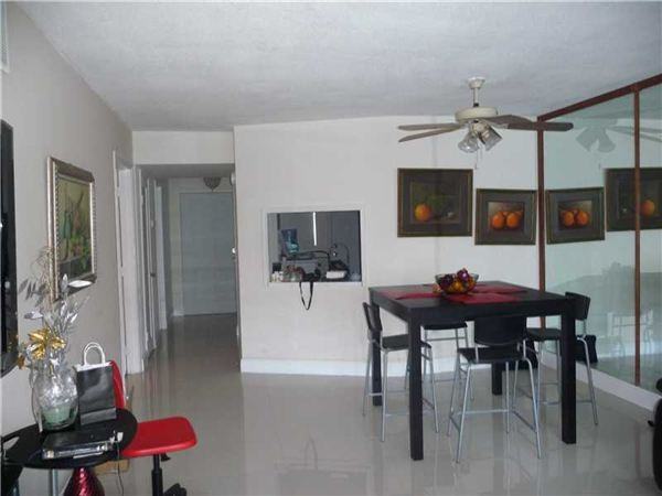 1770 NE 191st St - Photo 3 of 6