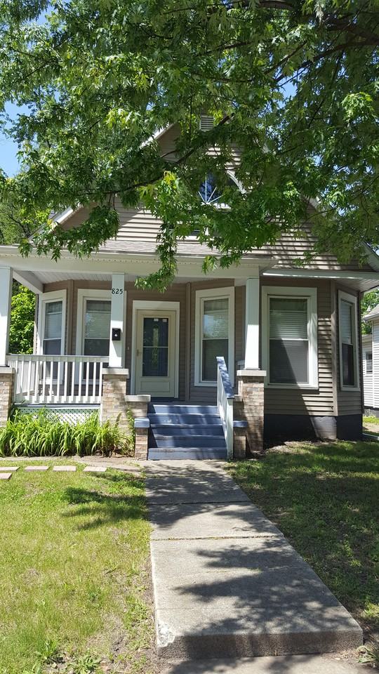 825 N 8th St - Photo 2 of 20