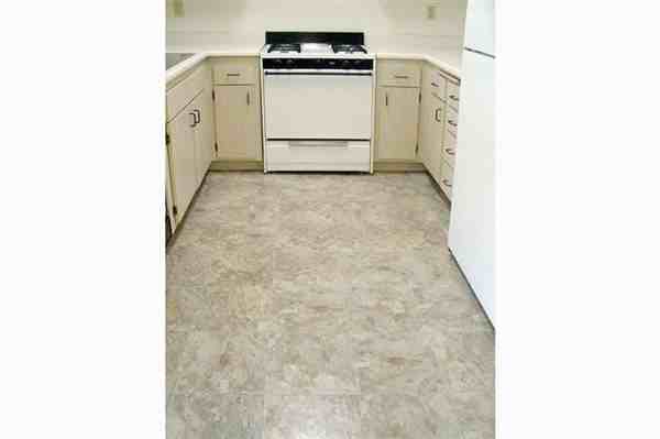 Ridgeview Apartments - Photo 2 of 8