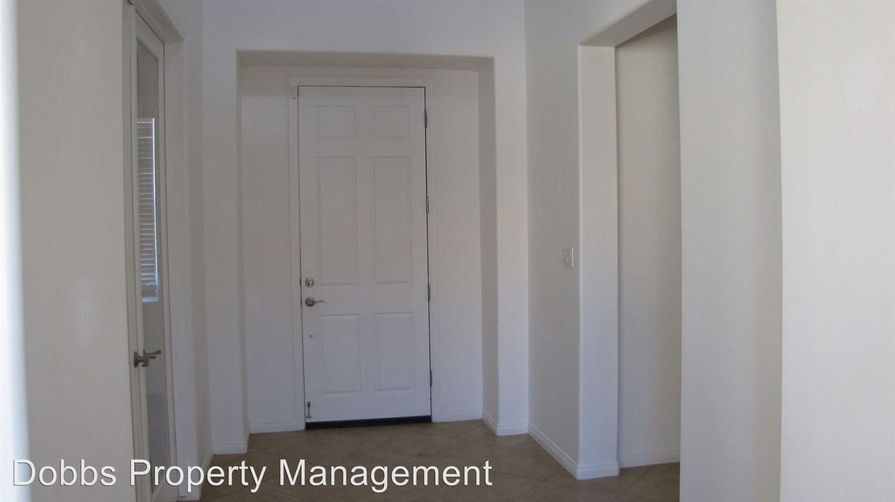 5001 Boulder Creek Pl - Photo 3 of 23