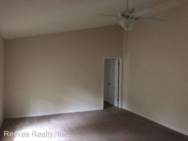 5308 Wentworth Ct - Photo 3 of 14