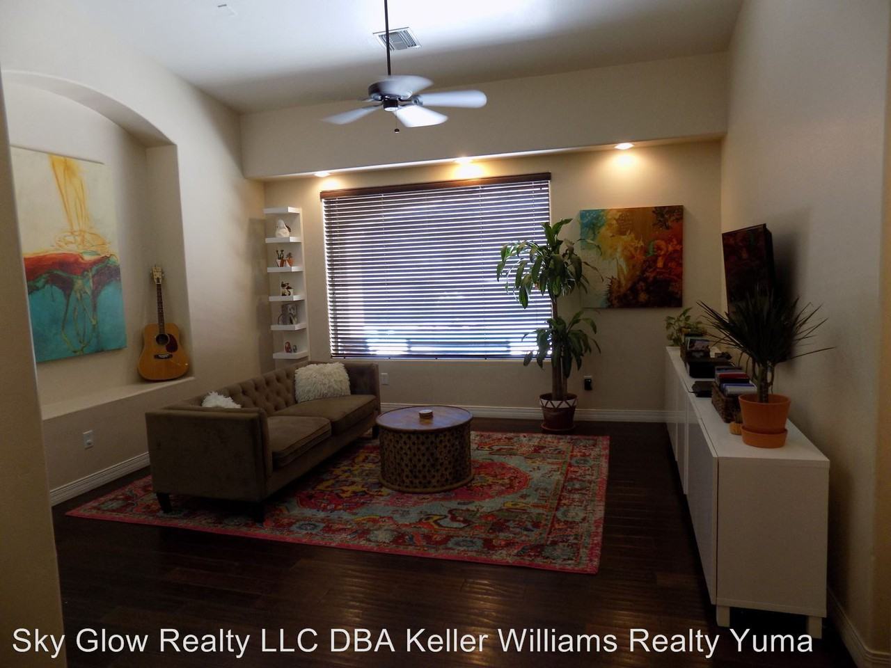 2768 S Panorama Ave - Photo 3 of 30