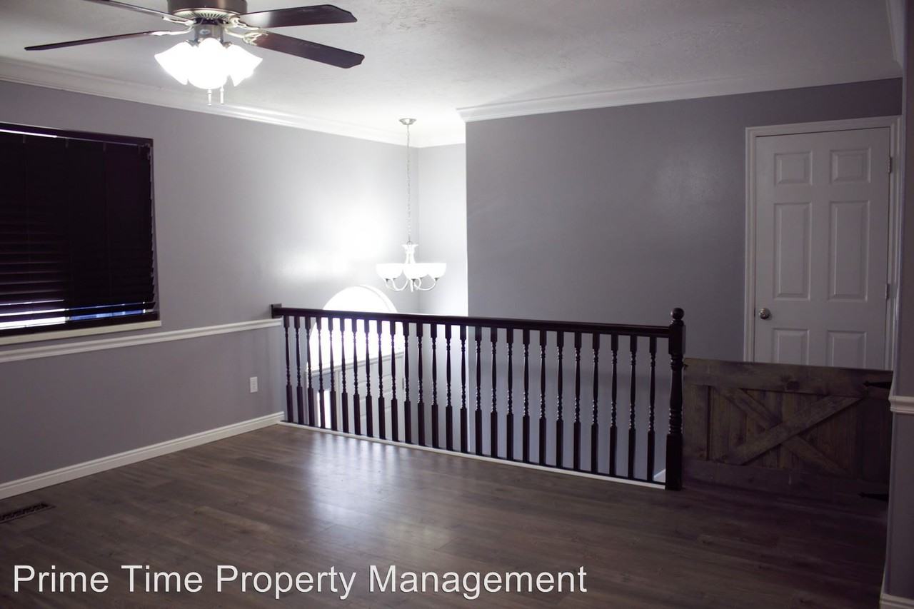 130 W 870 N - Photo 2 of 11