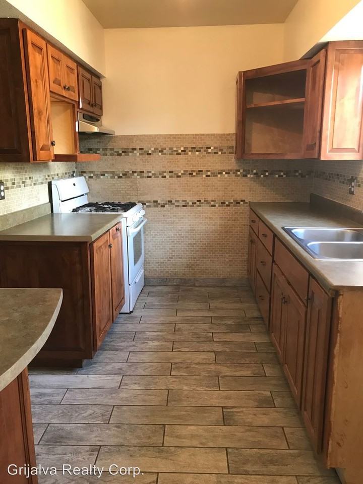 3302 S Placita Costa Rica - Photo 3 of 9