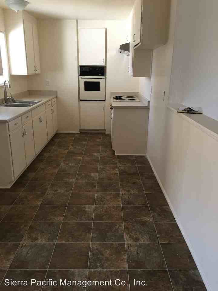 1883 14th St - Photo 2 of 11
