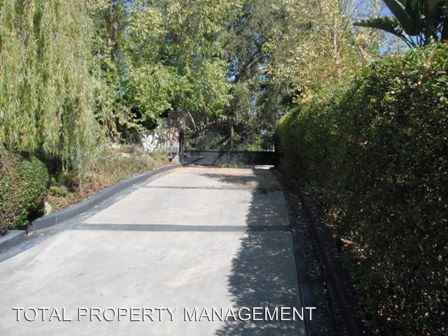 19272 Crisp Ave - Photo 2 of 15