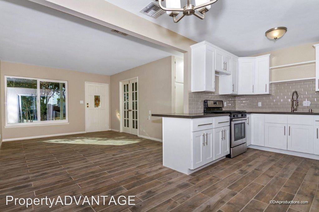 1019 San Juan St - Photo 2 of 6