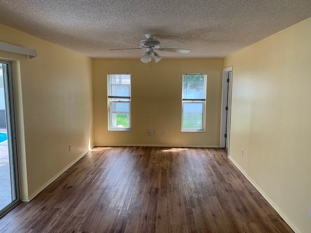 1404 Dexter Dr N - Photo 2 of 9