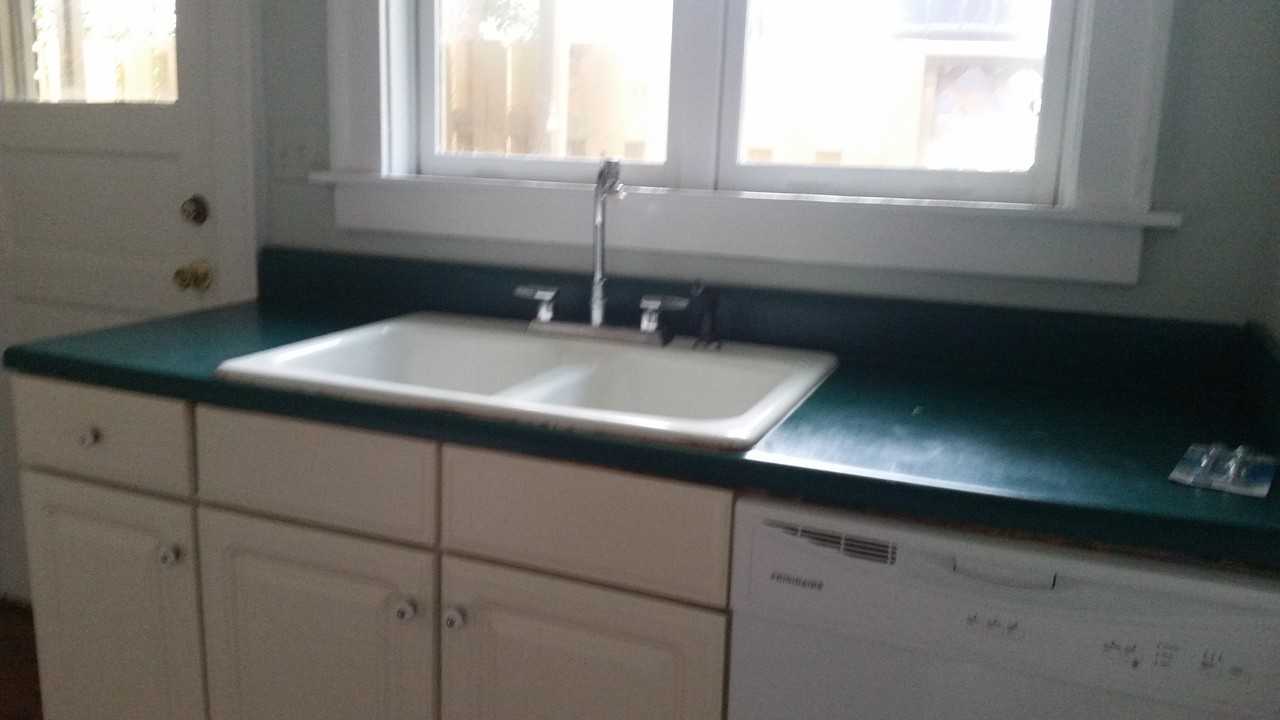 417 E 49th St - Photo 6 of 16