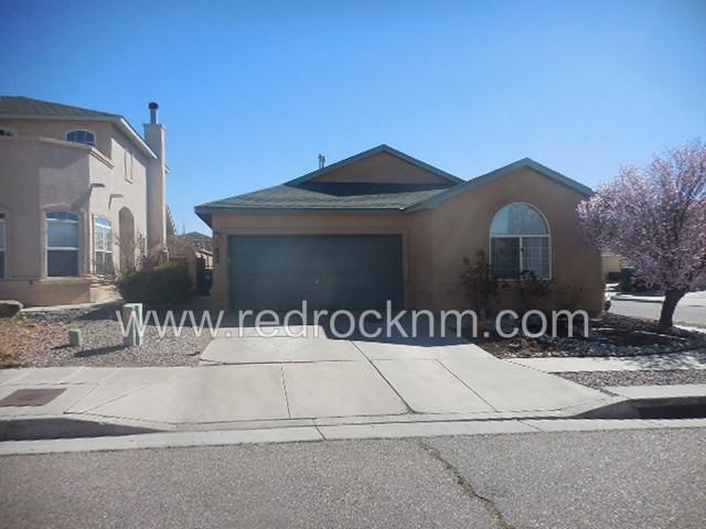 7200 Tricia Rd NE - Photo 2 of 24