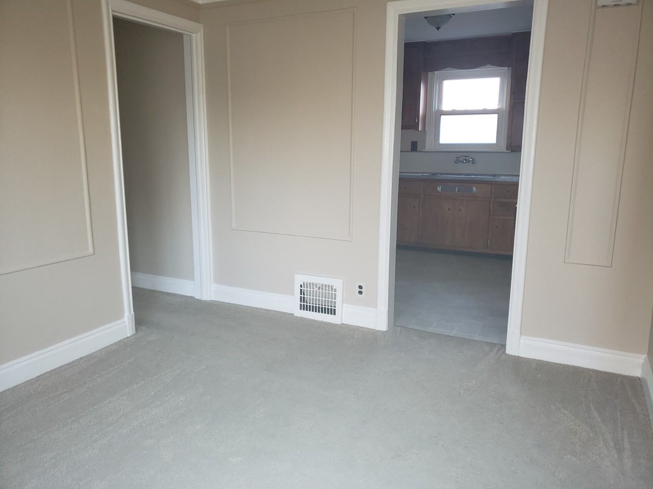 4085 Calhoun St - Photo 3 of 14