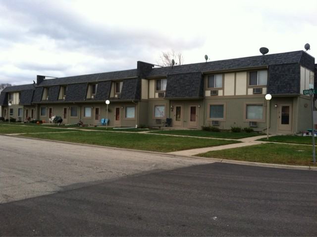 629 Oriole Ct - Photo 2 of 5