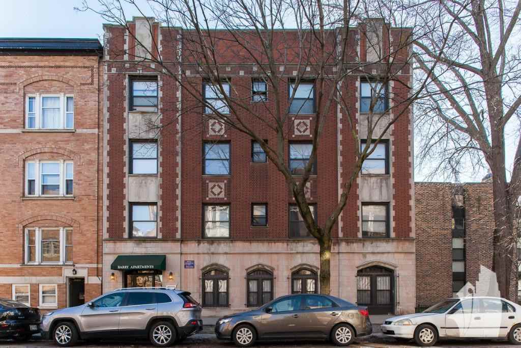635 West Barry Avenue, Chicago, IL 60657 Studio Apartment for Rent