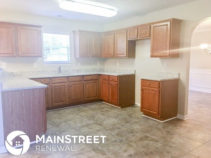 2121 Oakridge Ave - Photo 3 of 17