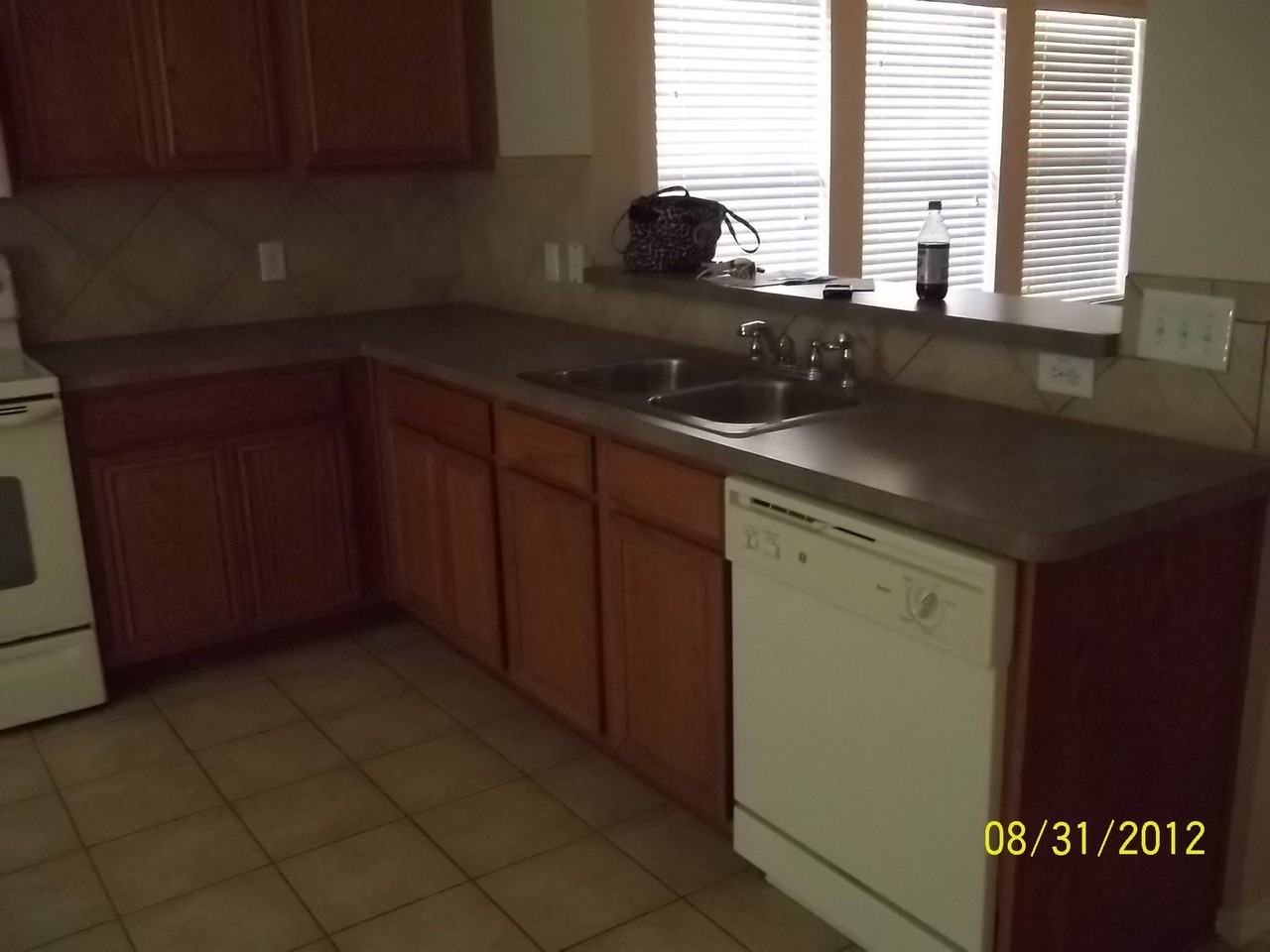 7302 Fossil Creek Dr - Photo 3 of 10