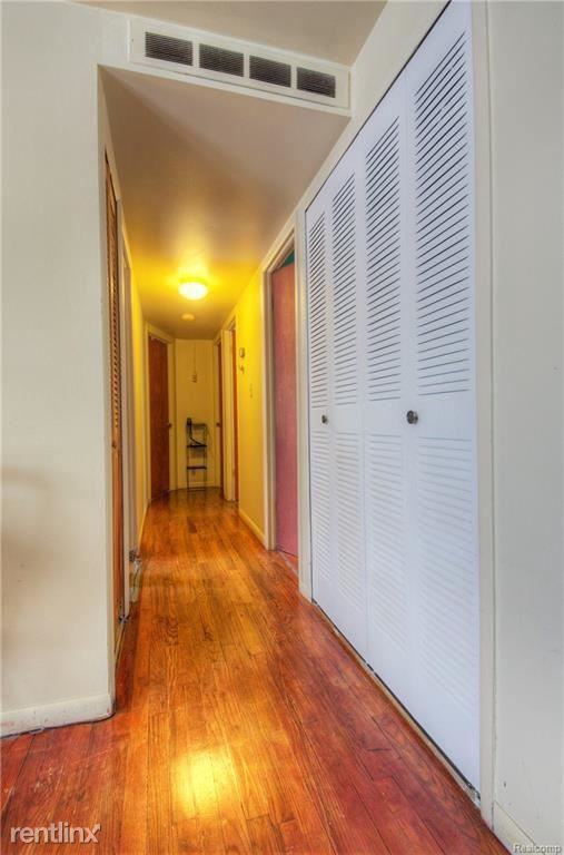 14 Blain Ct - Photo 2 of 8