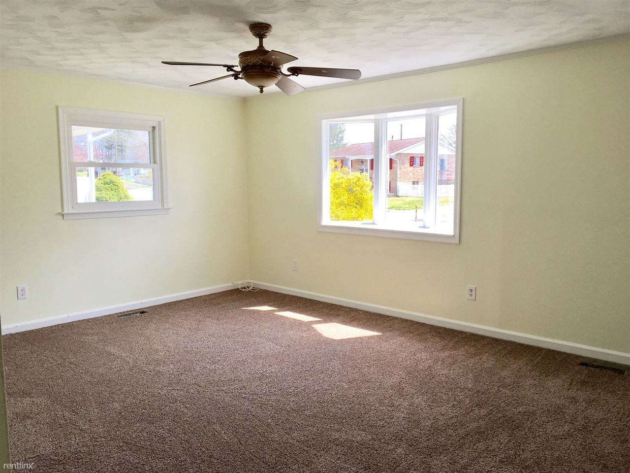 3718 Holly Grove Rd - Photo 3 of 23