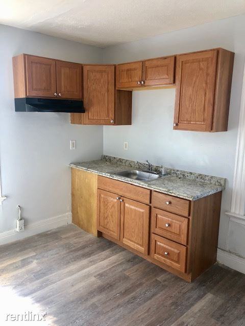 127 Beacon Ave #2 - Photo 2 of 8